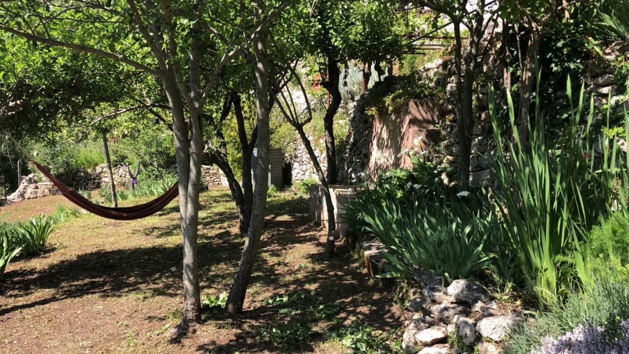 Vistalago Garden Doria Monteleone Rocca Doria Exterior photo